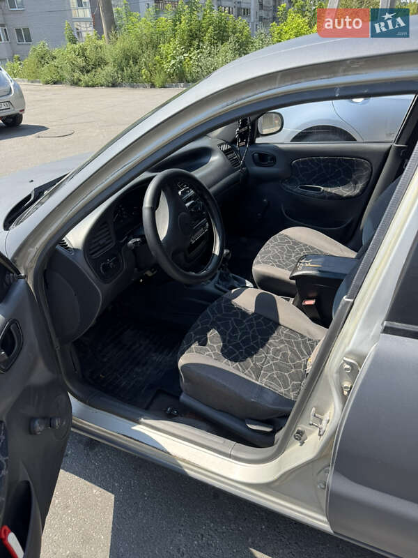 Седан Daewoo Lanos 2002 в Романове