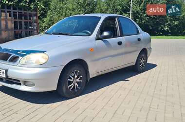 Седан Daewoo Lanos 2005 в Нововолынске