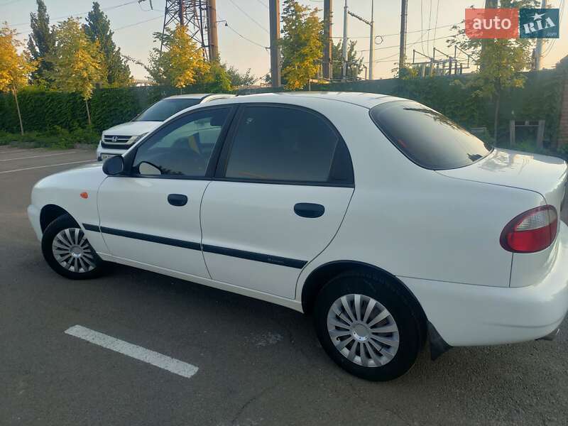 Седан Daewoo Lanos 2008 в Вишневом