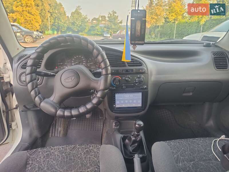 Седан Daewoo Lanos 2008 в Вишневом