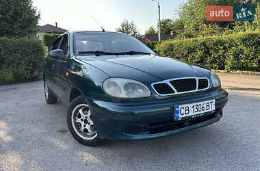 Седан Daewoo Lanos 2003 в Мені