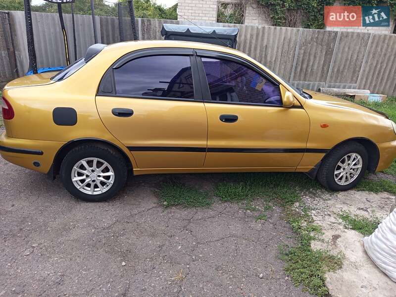 Седан Daewoo Lanos 2003 в Глобиному