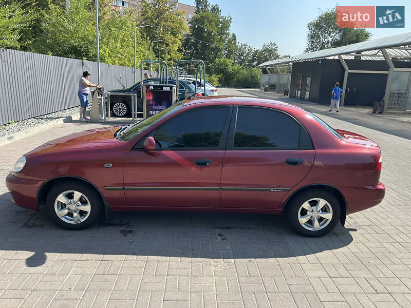 Седан Daewoo Lanos 2004 в Славянске