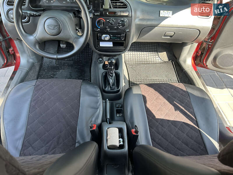 Седан Daewoo Lanos 2004 в Славянске