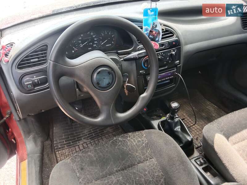 Седан Daewoo Lanos 2008 в Вишневом