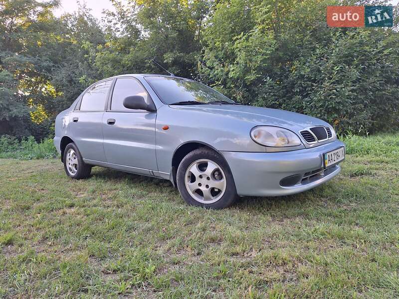 Седан Daewoo Lanos 2009 в 