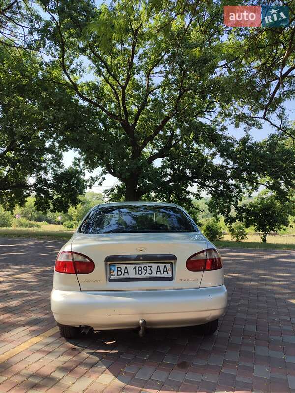 Седан Daewoo Lanos 2005 в Кропивницком