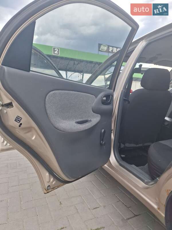 Седан Daewoo Lanos 2008 в Ивано-Франковске