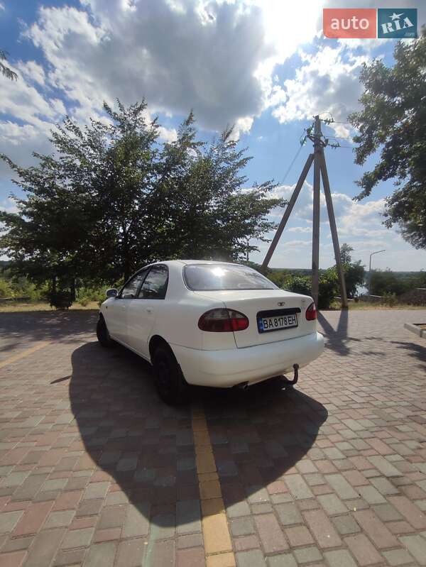 Седан Daewoo Lanos 2005 в Кропивницком