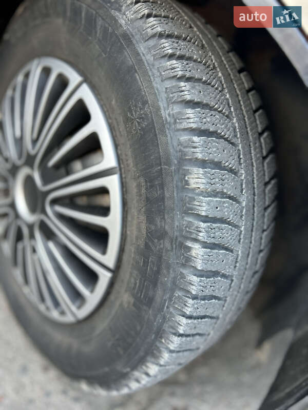 Седан Daewoo Lanos 2004 в Ровно