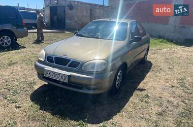 Седан Daewoo Lanos 2005 в Лозовій