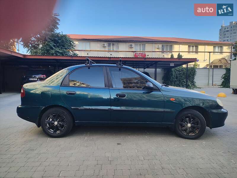 Седан Daewoo Lanos 2003 в Одессе