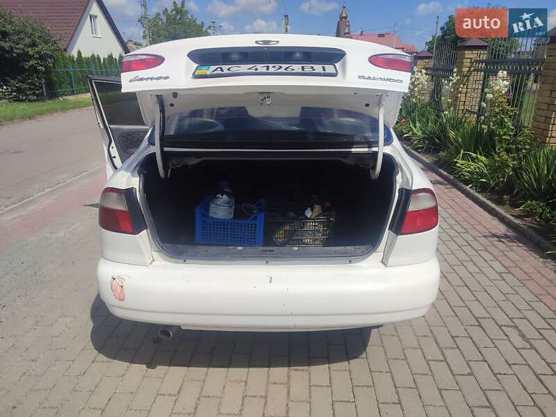 Седан Daewoo Lanos 2004 в Луцке