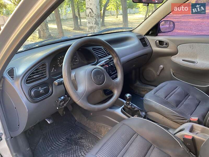 Седан Daewoo Lanos 2008 в Кривом Роге