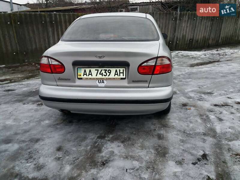 Седан Daewoo Lanos 2005 в Ромнах