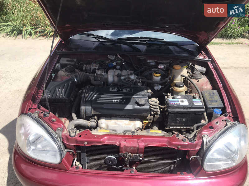 Седан Daewoo Lanos 2006 в Монастирищеві