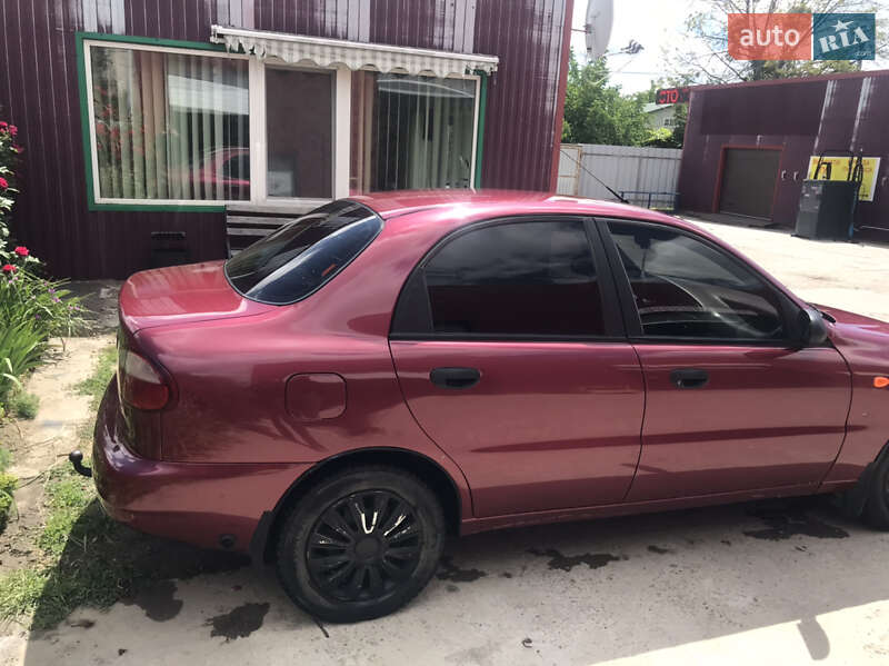 Седан Daewoo Lanos 2006 в Монастирищеві