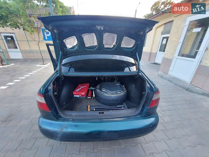 Седан Daewoo Lanos 2007 в Рени