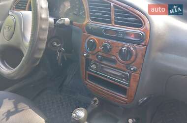 Седан Daewoo Lanos 1998 в 