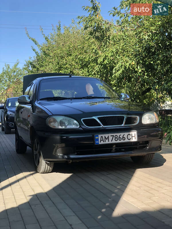 Седан Daewoo Lanos 2008 в Казатине