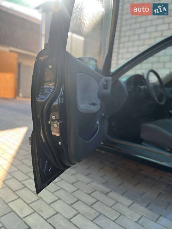 Седан Daewoo Lanos 2008 в Казатине