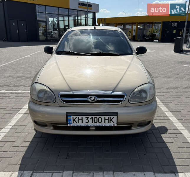 Седан Daewoo Lanos 2011 в 