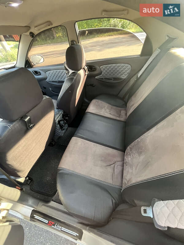 Седан Daewoo Lanos 2005 в Коростене