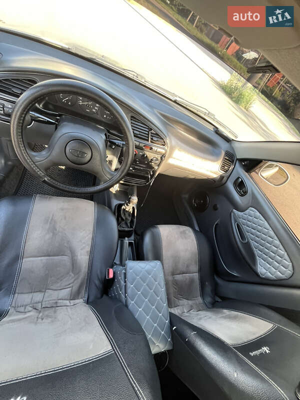 Седан Daewoo Lanos 2005 в Коростене