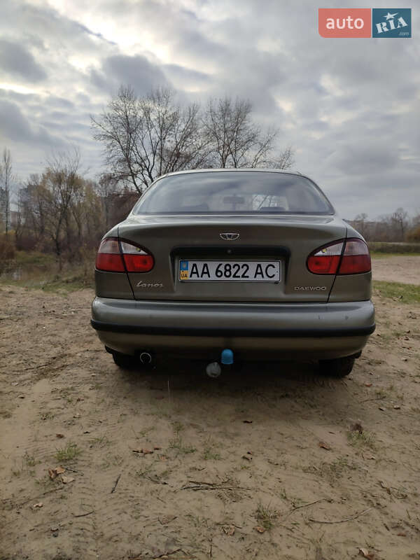 Седан Daewoo Lanos 2004 в Киеве