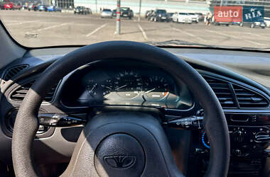 Седан Daewoo Lanos 2000 в 