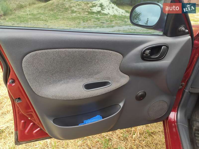 Седан Daewoo Lanos 2005 в Полтаве