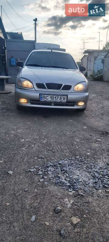 Седан Daewoo Lanos 2004 в Дрогобыче