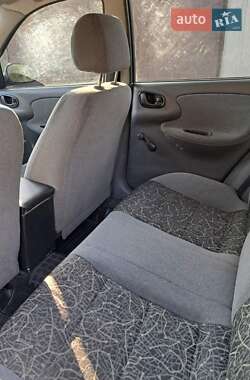 Седан Daewoo Lanos 2005 в 