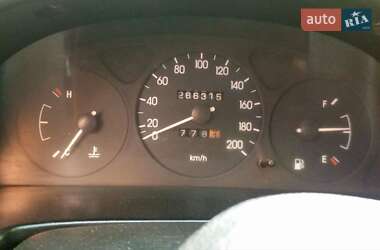 Седан Daewoo Lanos 1998 в 