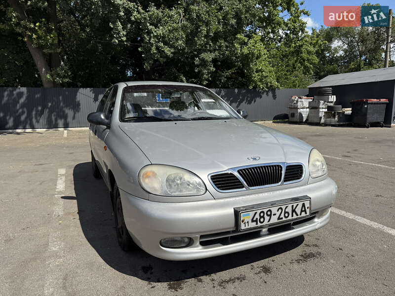 Седан Daewoo Lanos 2002 в Киеве