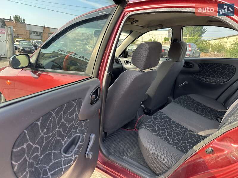 Седан Daewoo Lanos 2003 в Запорожье