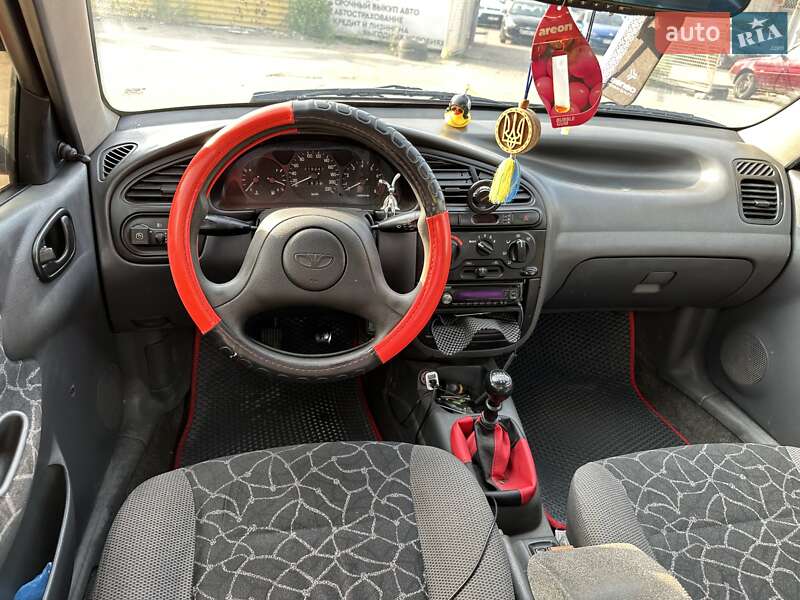 Седан Daewoo Lanos 2003 в Запорожье