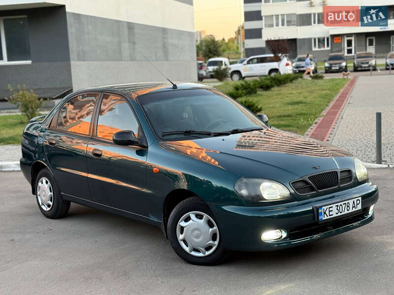 Седан Daewoo Lanos 2004 в Харькове