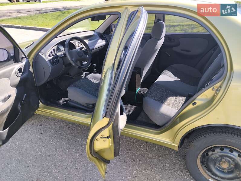 Седан Daewoo Lanos 2006 в Кременчуге