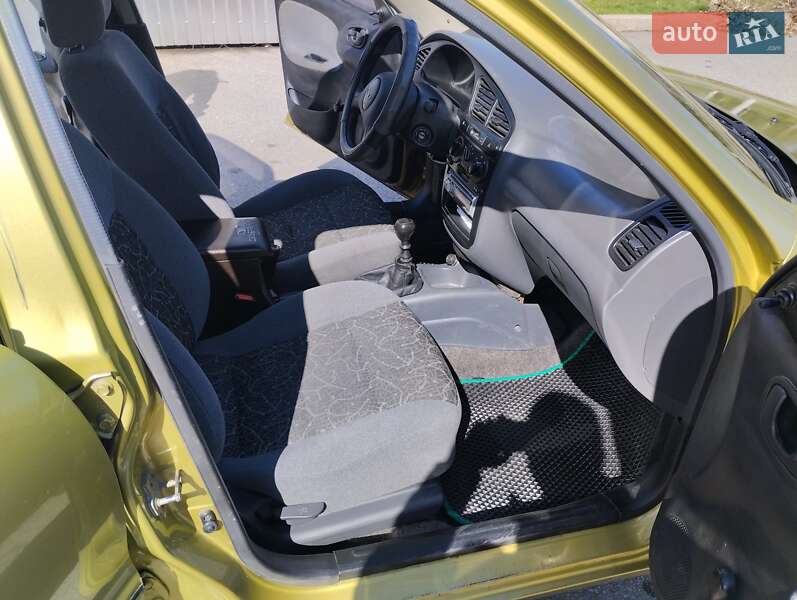 Седан Daewoo Lanos 2006 в Кременчуге