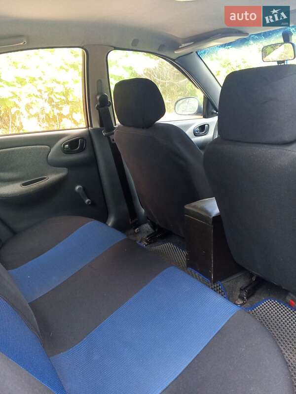 Седан Daewoo Lanos 2008 в Славутиче