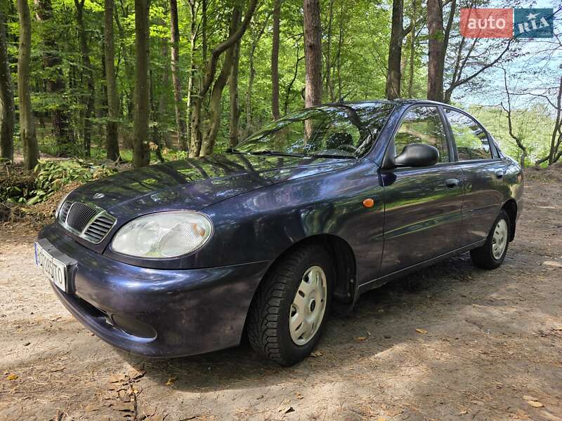 Седан Daewoo Lanos 2003 в Львове