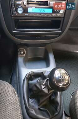 Седан Daewoo Lanos 2004 в 