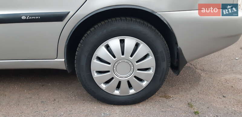 Седан Daewoo Lanos 2003 в Черкассах