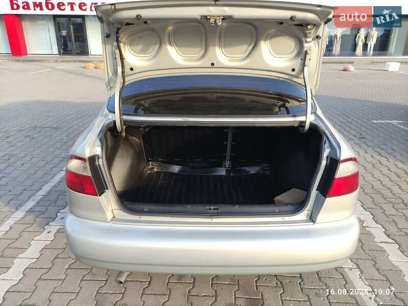Седан Daewoo Lanos 2008 в Чернівцях