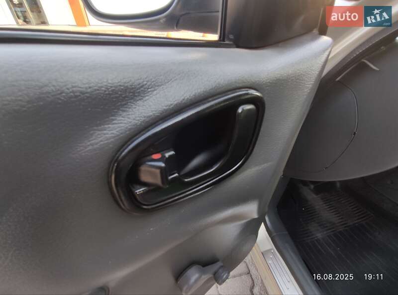 Седан Daewoo Lanos 2008 в Чернівцях