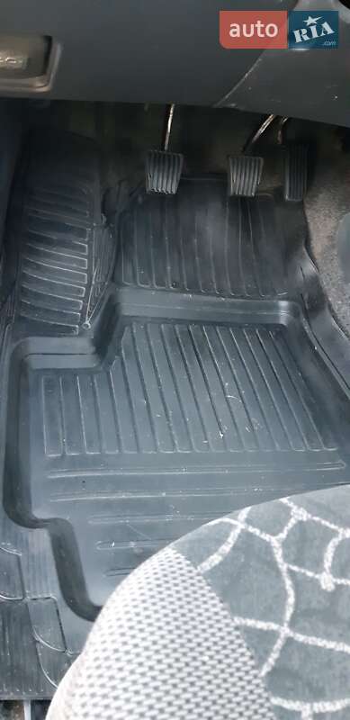 Седан Daewoo Lanos 2003 в Черкассах