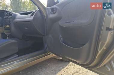 Седан Daewoo Lanos 2004 в 