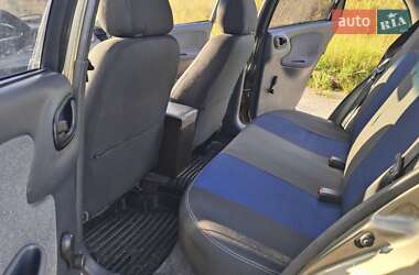 Седан Daewoo Lanos 2004 в 