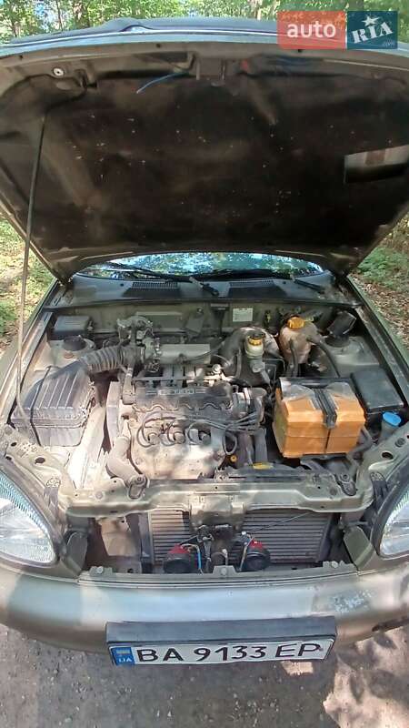 Седан Daewoo Lanos 2004 в Знаменке